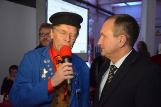 30. Starpyramide Backstage