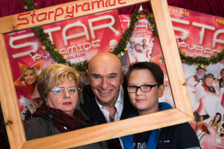 30. Starpyramide Backstage