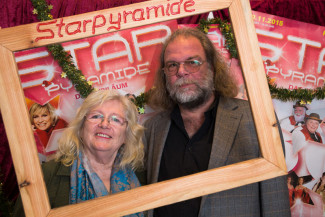 30. Starpyramide Backstage