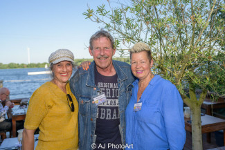 Scheckübergabe 2023