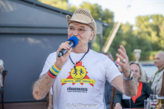 Scheckübergabe 2023