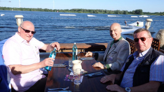 Scheckübergabe 2023