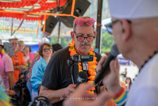 Rollstuhl-Inklusionstruck beim Schlagermove 2023