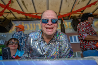 Rollstuhl-Inklusionstruck beim Schlagermove 2023