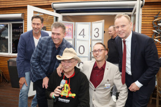 Scheckübergabe im Restaurant Eisvogel am See - Erlös der 37ten Starpyramide