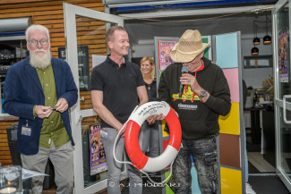 Scheckübergabe im Restaurant Eisvogel am See - Erlös der 37ten Starpyramide