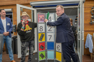 Scheckübergabe im Restaurant Eisvogel am See - Erlös der 37ten Starpyramide