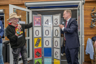Scheckübergabe im Restaurant Eisvogel am See - Erlös der 37ten Starpyramide