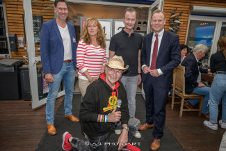 Scheckübergabe im Restaurant Eisvogel am See - Erlös der 37ten Starpyramide