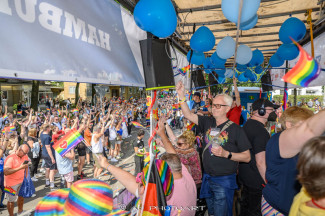 Hamburg Pride 2024 - Rollstuhlfahrer-Inklusionstruck