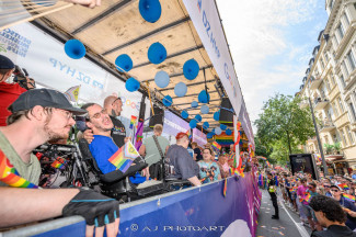 Hamburg Pride 2024 - Rollstuhlfahrer-Inklusionstruck