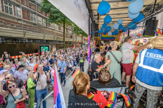 Hamburg Pride 2024 - Rollstuhlfahrer-Inklusionstruck