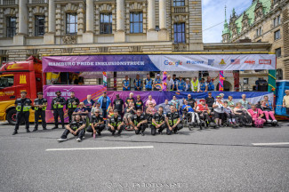 Hamburg Pride 2024 - Rollstuhlfahrer-Inklusionstruck